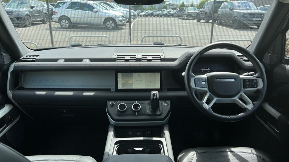 Used Land Rover Defender 2023 for sale - 76487470: Photo 9