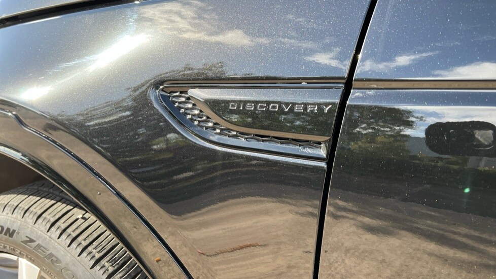 Used Land Rover Discovery Sport 2024 for sale - 76203905: Photo 20