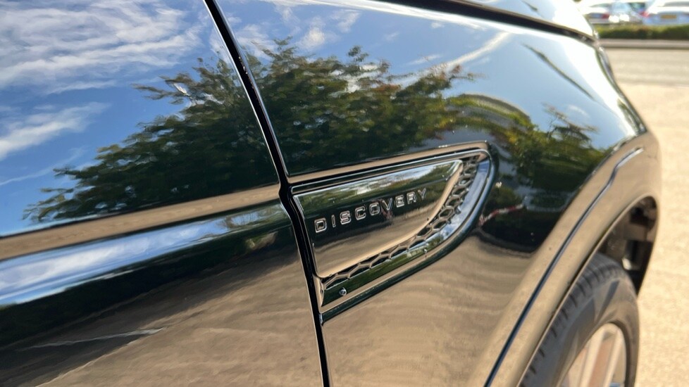 Used Land Rover Discovery Sport 2024 for sale - 76203905: Photo 22