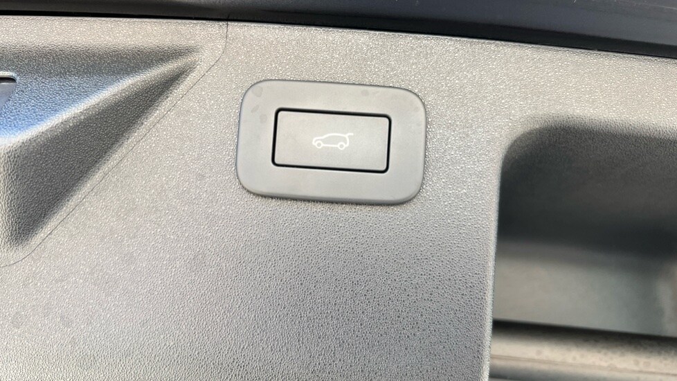 Used Land Rover Discovery Sport 2024 for sale - 76203905: Photo 47