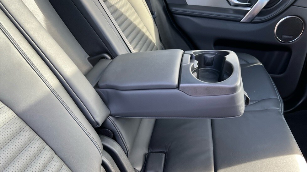 Used Land Rover Discovery Sport 2024 for sale - 76203905: Photo 53