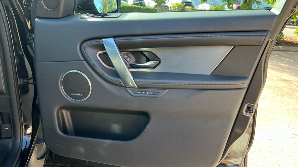 Used Land Rover Discovery Sport 2024 for sale - 76203905: Photo 56