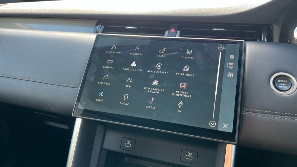 Used Land Rover Discovery Sport 2024 for sale - 76203905: Photo 75