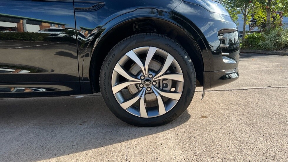 Used Land Rover Discovery Sport 2024 for sale - 76203905: Photo 8