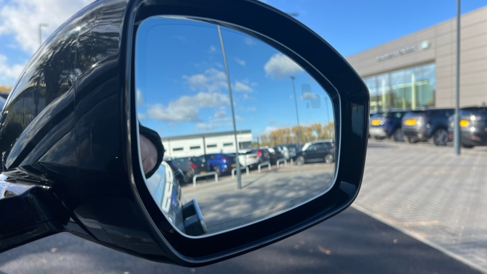 Used Land Rover Range Rover Evoque 2025 for sale - 77021855: Photo 37