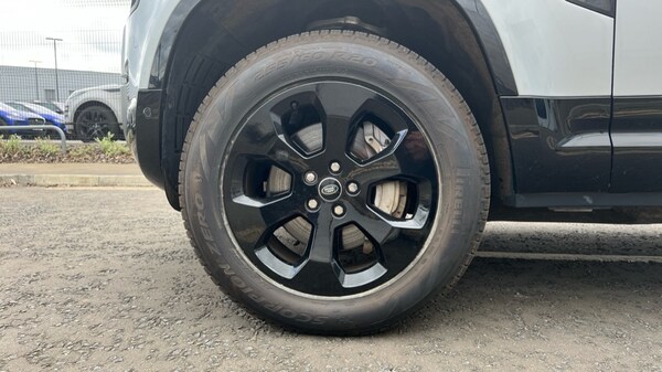 Used Land Rover Defender 2023 for sale - 75112275: Photo 31