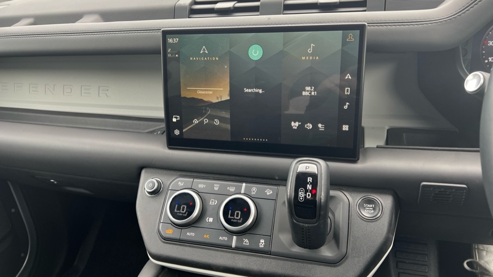 Used Land Rover Defender 2023 for sale - 76552425: Photo 14