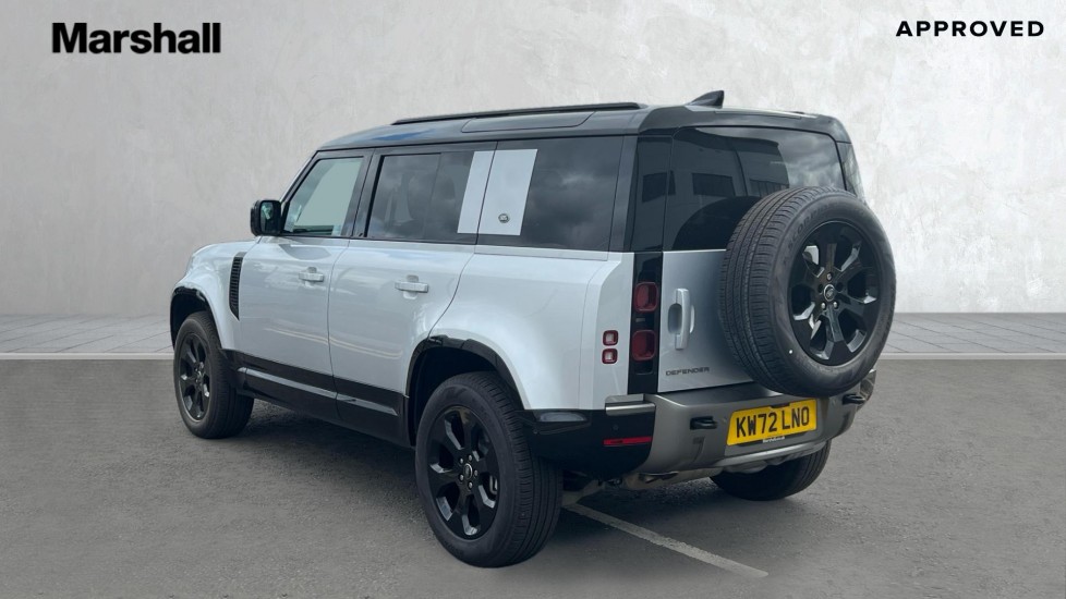 Used Land Rover Defender 2023 for sale - 76552425: Photo 2