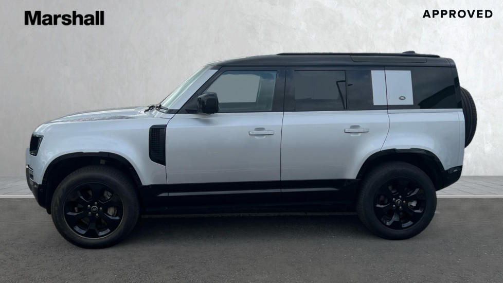 Used Land Rover Defender 2023 for sale - 76552425: Photo 24