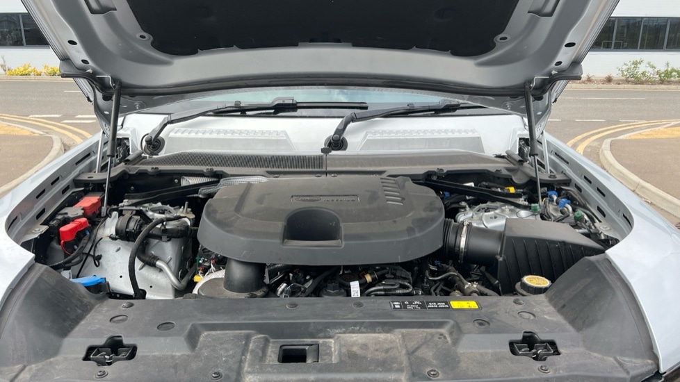 Used Land Rover Defender 2023 for sale - 76552425: Photo 28