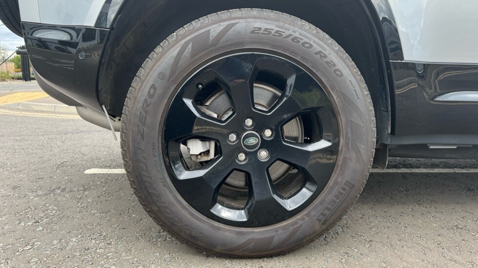 Used Land Rover Defender 2023 for sale - 76552425: Photo 30