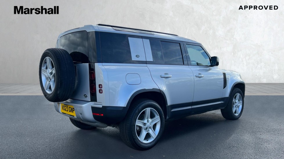 Used Land Rover Defender 2023 for sale - 76442105: Photo 25