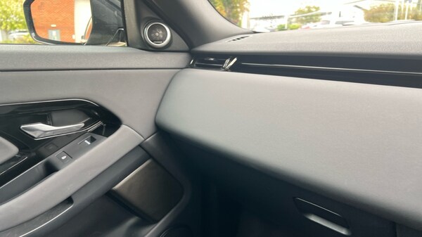 Used Land Rover Range Rover Evoque 2025 for sale - 76229140: Photo 24