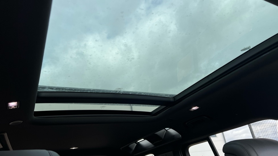 Used Land Rover Defender 2024 for sale - 76623438: Photo 20