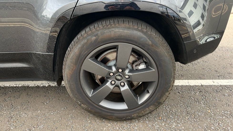 Used Land Rover Defender 2024 for sale - 76623438: Photo 28