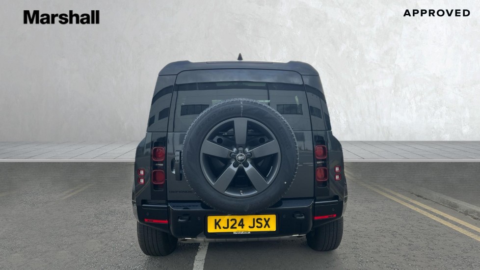 Used Land Rover Defender 2024 for sale - 76623438: Photo 6