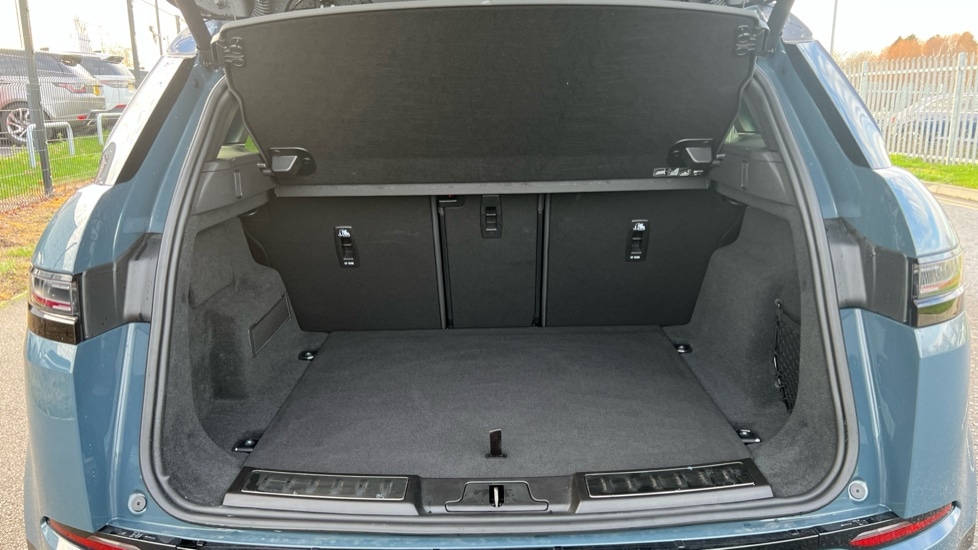 Used Land Rover Range Rover Evoque 2025 for sale - 76971326: Photo 10