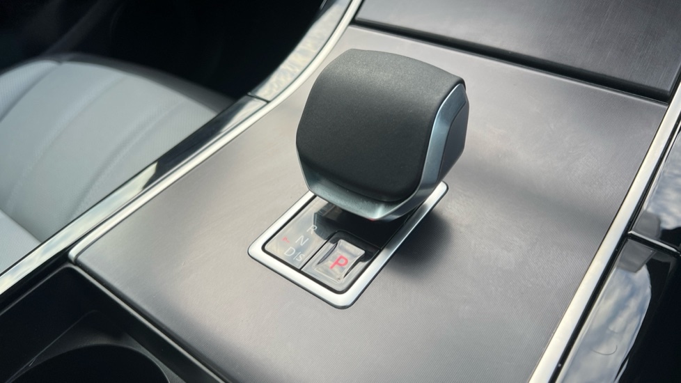 Used Land Rover Range Rover Evoque 2025 for sale - 76971326: Photo 13