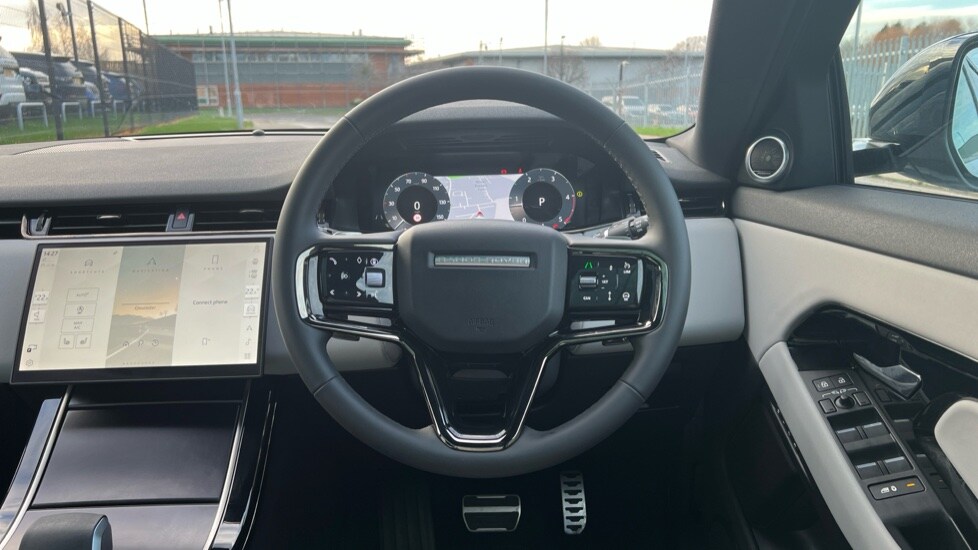 Used Land Rover Range Rover Evoque 2025 for sale - 76971326: Photo 15