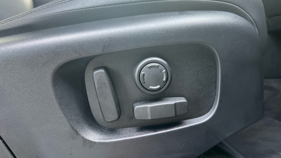 Used Land Rover Range Rover Evoque 2025 for sale - 76971326: Photo 20