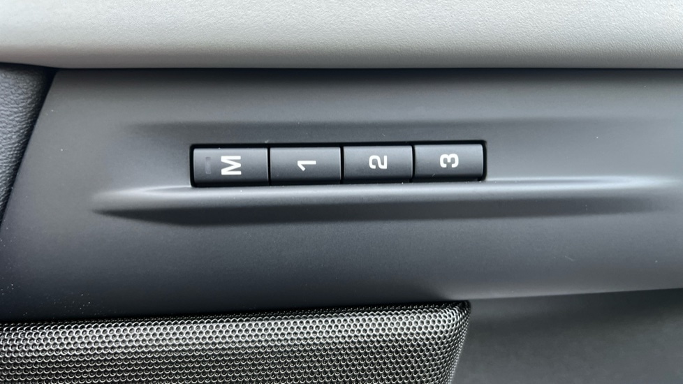 Used Land Rover Range Rover Evoque 2025 for sale - 76971326: Photo 22