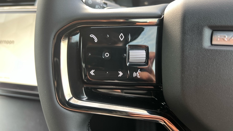 Used Land Rover Range Rover Evoque 2025 for sale - 76971326: Photo 24