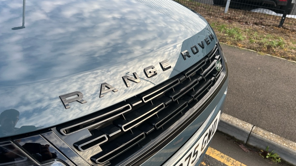 Used Land Rover Range Rover Evoque 2025 for sale - 76971326: Photo 40