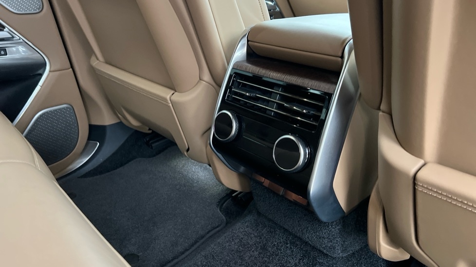 Used Land Rover Range Rover 2024 for sale - 76941074: Photo 18