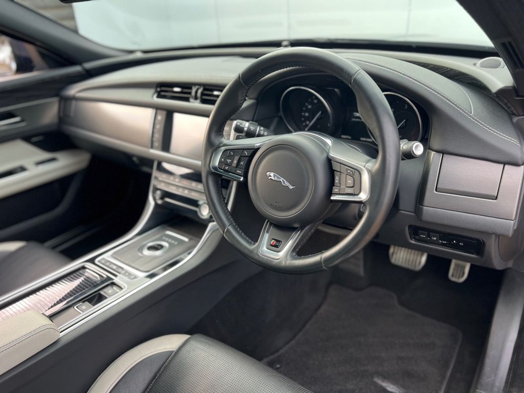 Used Jaguar XF 2016 for sale - 77539328: Photo 11