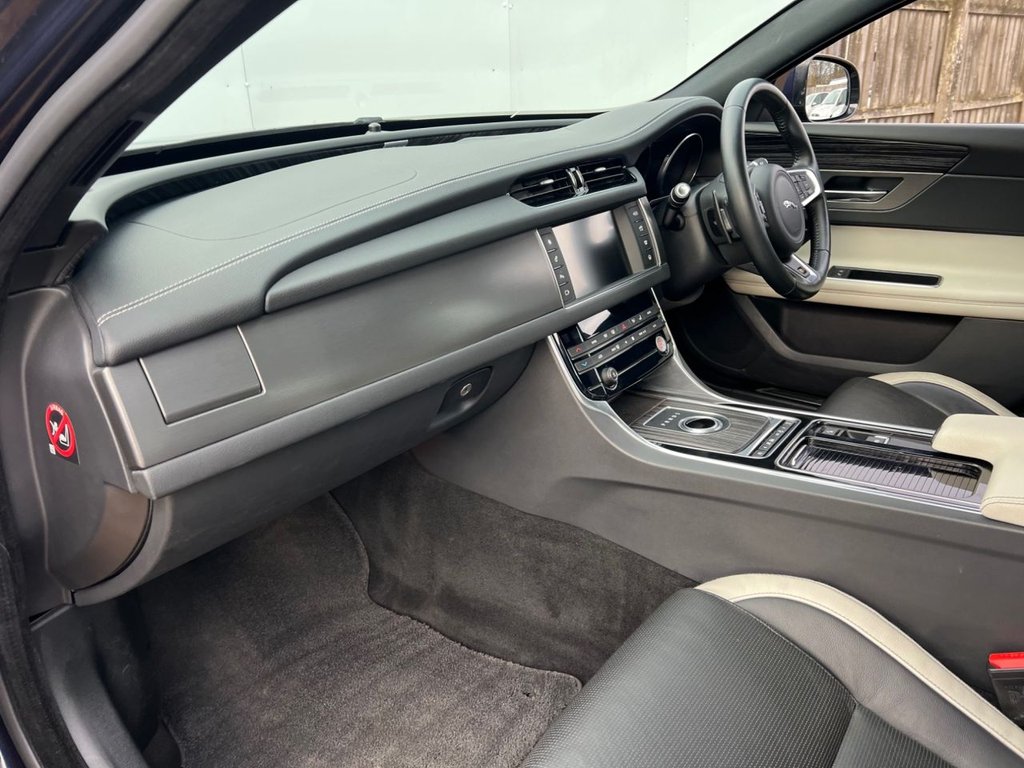 Used Jaguar XF 2016 for sale - 77539328: Photo 22