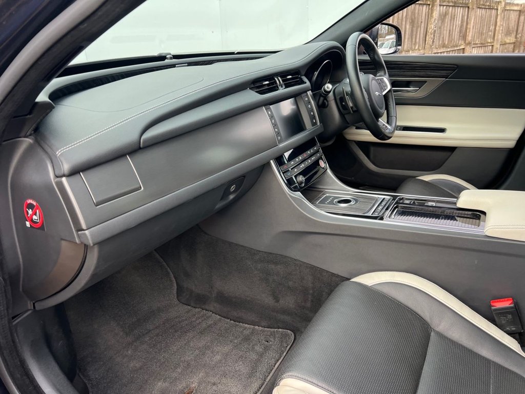 Used Jaguar XF 2016 for sale - 77539328: Photo 23