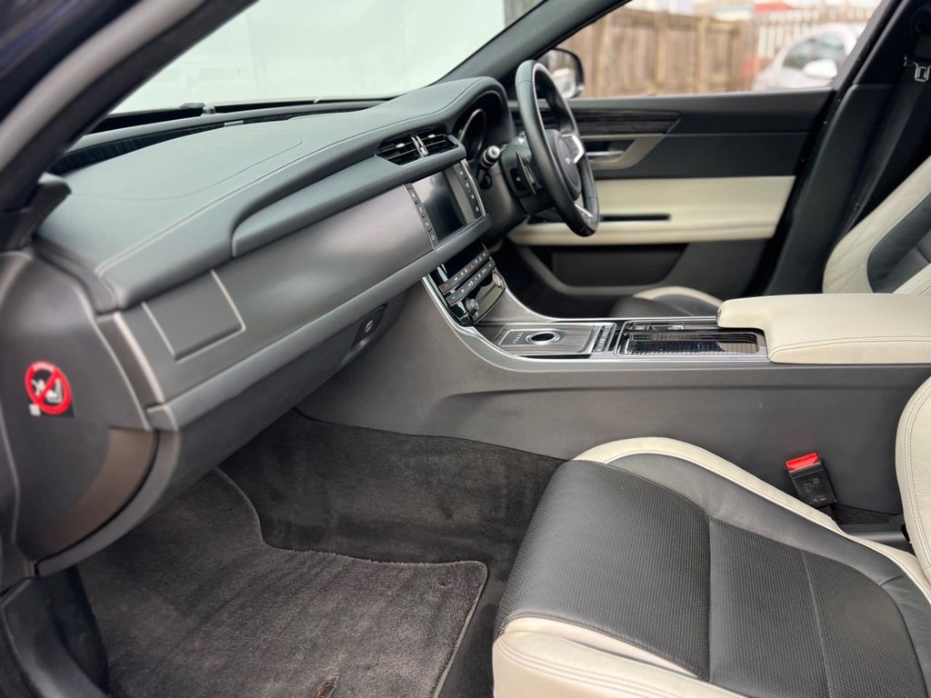 Used Jaguar XF 2016 for sale - 77539328: Photo 25