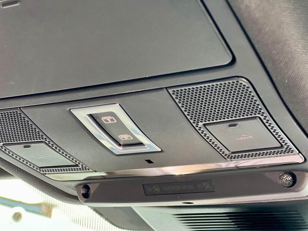 Used Land Rover Discovery Sport 2018 for sale - 77539325: Photo 40