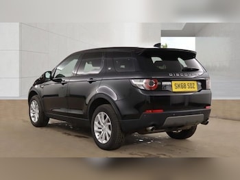 Used Land Rover Discovery Sport 2018 for sale - 78533999: Photo