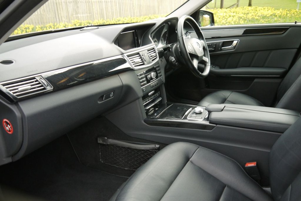 Used Mercedes-Benz E Class 2011 for sale - 77539297: Photo 17