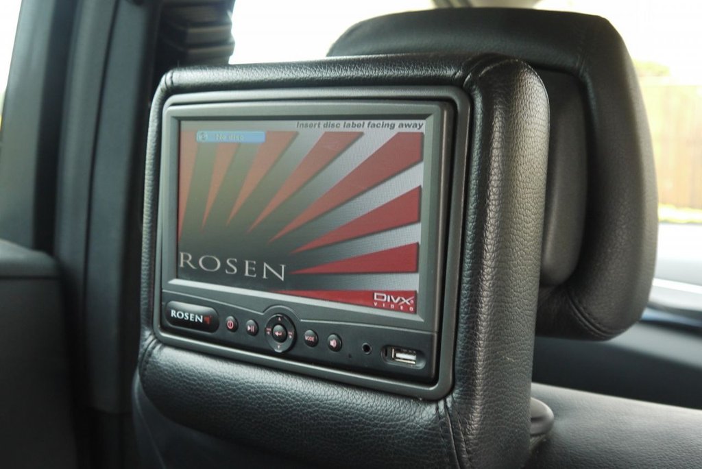 Used Mercedes-Benz E Class 2011 for sale - 77539297: Photo 29