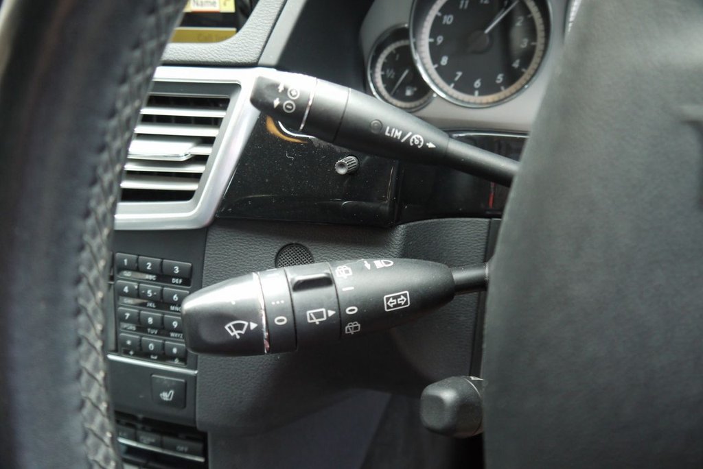 Used Mercedes-Benz E Class 2011 for sale - 77539297: Photo 34