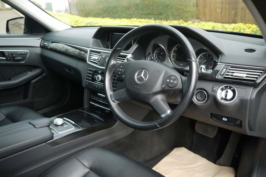 Used Mercedes-Benz E Class 2011 for sale - 77539297: Photo 9