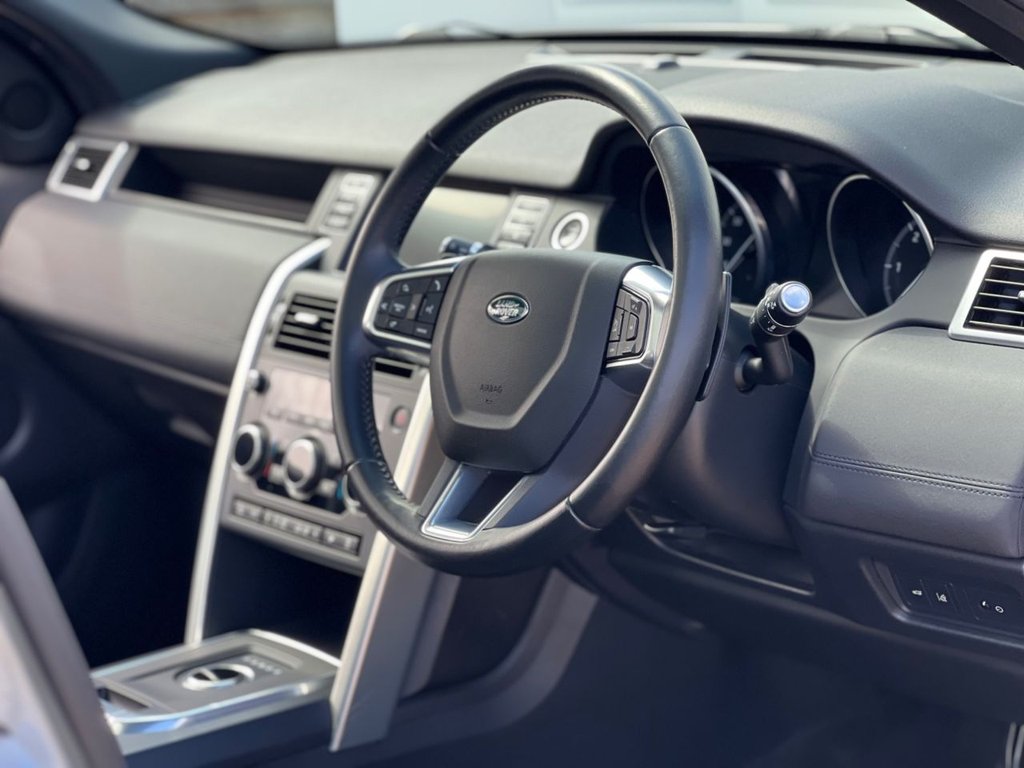 Used Land Rover Discovery Sport 2018 for sale - 77539329: Photo 10