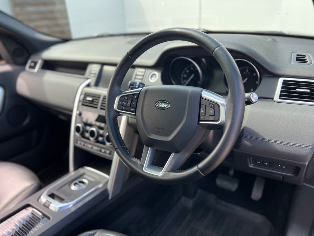 Used Land Rover Discovery Sport 2018 for sale - 77539329: Photo 11