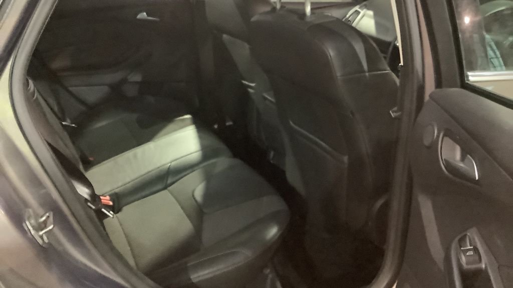 Used Ford Focus 2011 for sale - 77539305: Photo 6