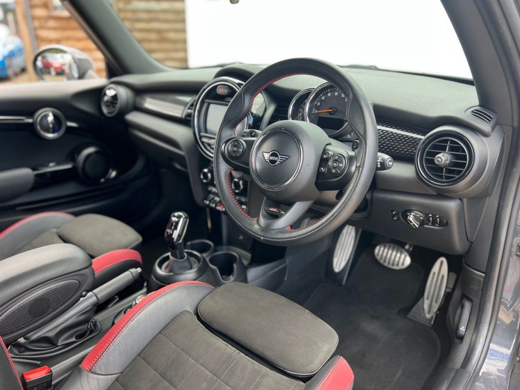 Used MINI Hatch 2018 for sale - 77539306: Photo 30