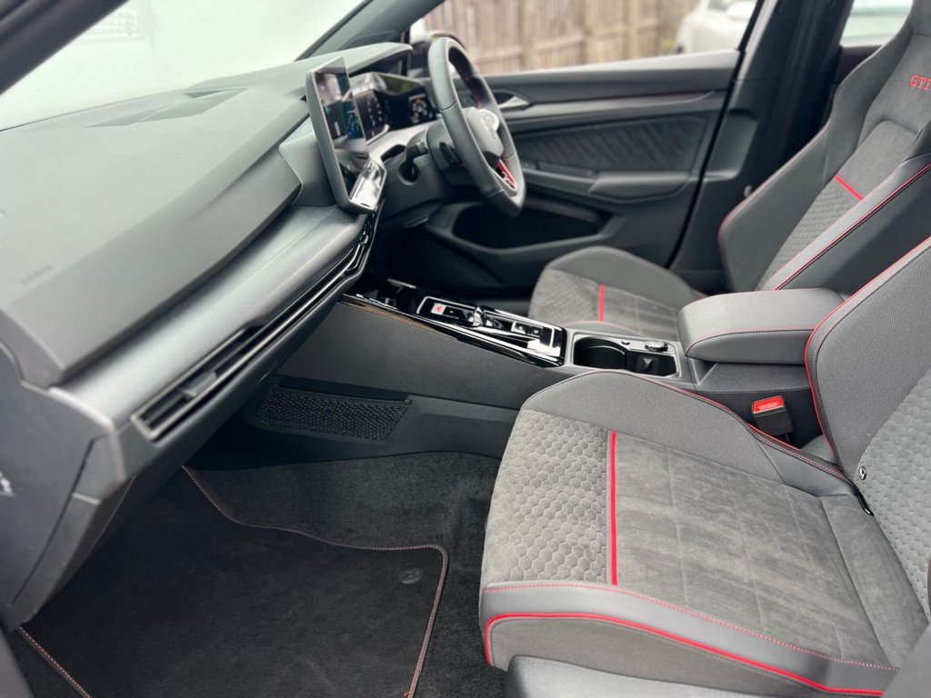 Used Volkswagen Golf 2025 for sale - 77539319: Photo 24