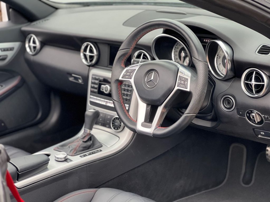 Used Mercedes-Benz SLK 2013 for sale - 77539331: Photo 11