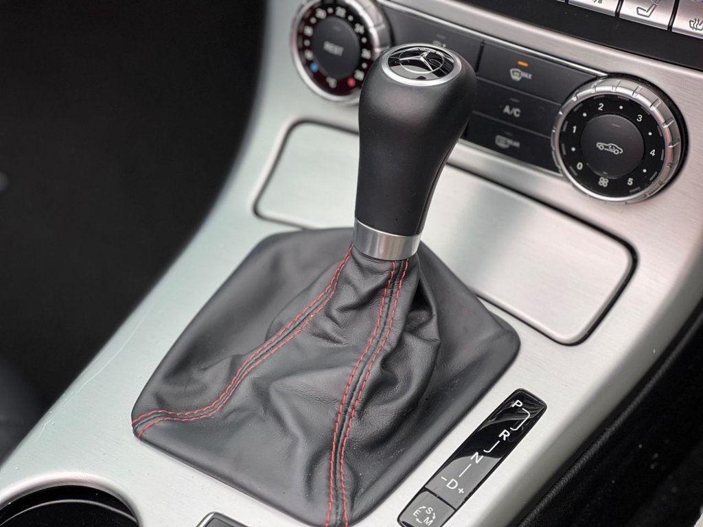 Used Mercedes-Benz SLK 2013 for sale - 77539331: Photo 40