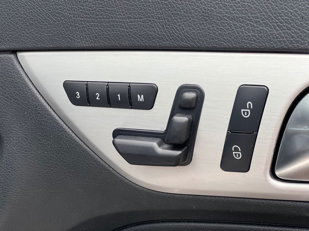 Used Mercedes-Benz SLK 2013 for sale - 77539331: Photo 42