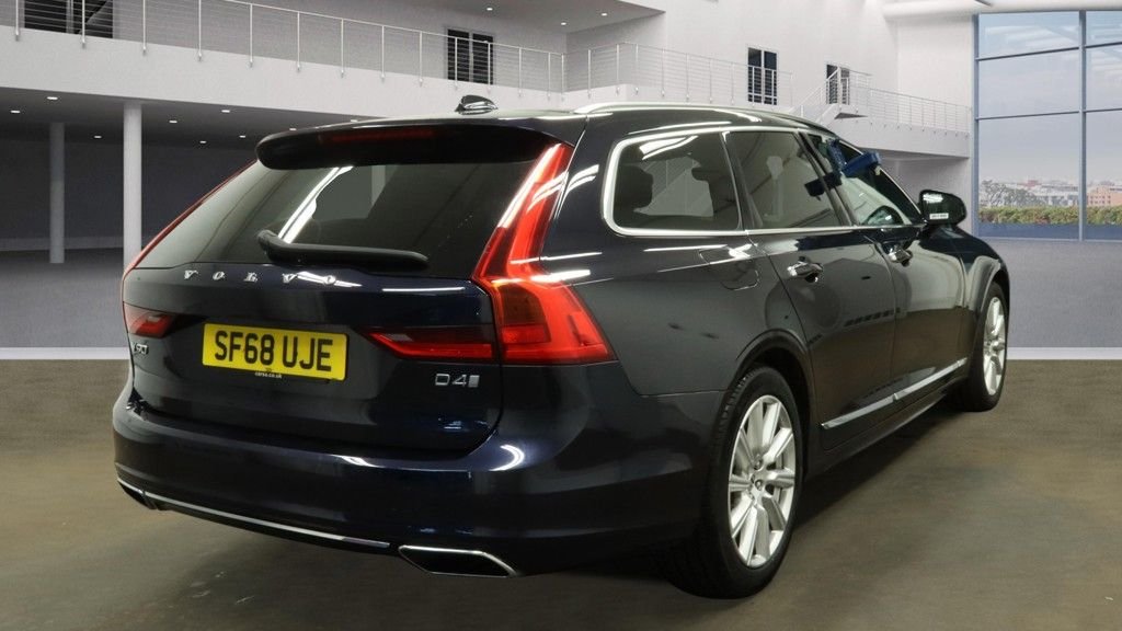 Used Volvo V90 2018 for sale - 78069152: Photo 5