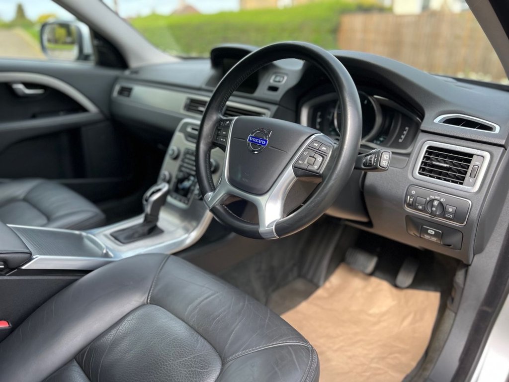 Used Volvo XC70 2013 for sale - 77539302: Photo 11