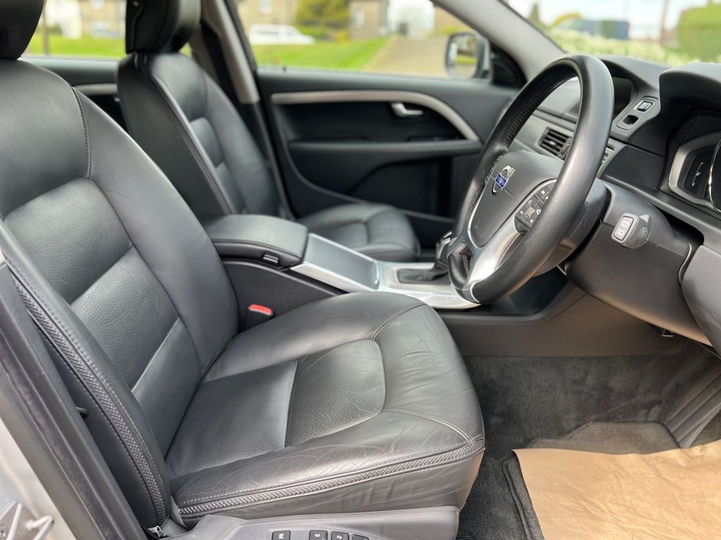 Used Volvo XC70 2013 for sale - 77539302: Photo 18