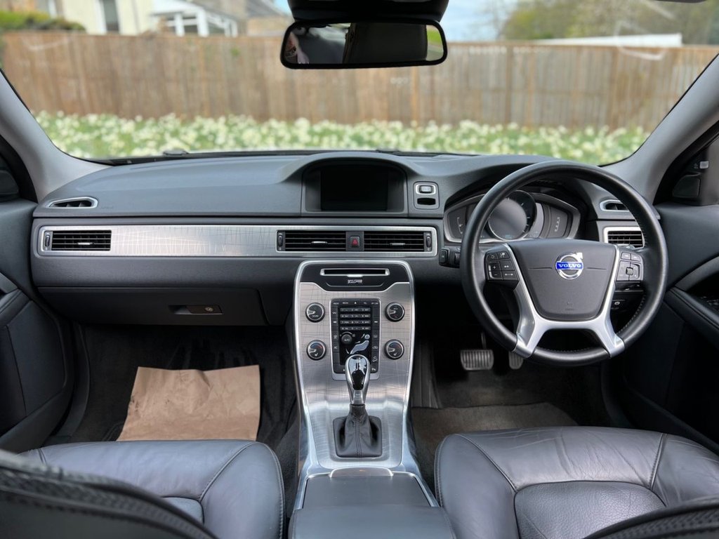 Used Volvo XC70 2013 for sale - 77539302: Photo 32